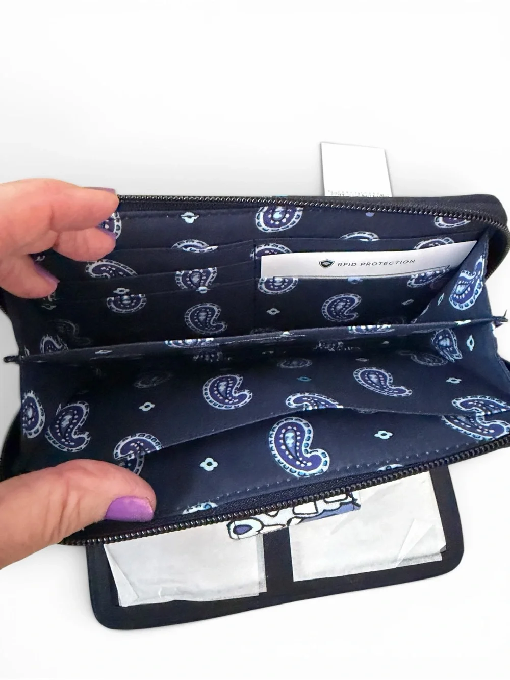 Vera Bradley Quilted Paisley Zip Wallet “Deep Night Paisley” NWT - Picture 4 of 4